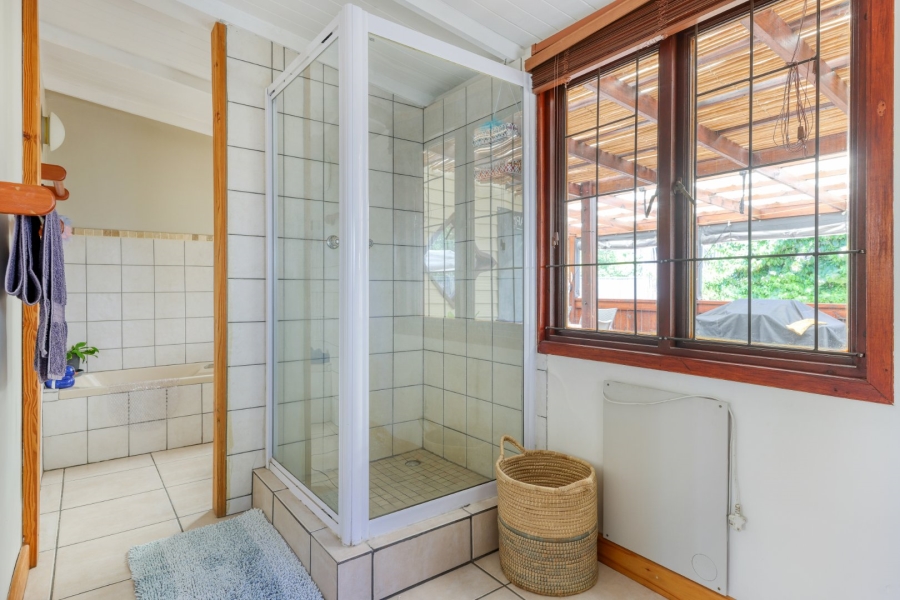 To Let 4 Bedroom Property for Rent in Crofters Valley Western Cape